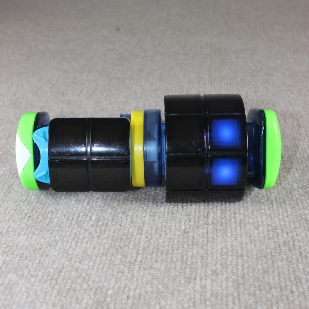 Hasbro Bop It Tetris Handheld Electronic Game Blue Translucent Light Up 2013 - Picture 5 of 6